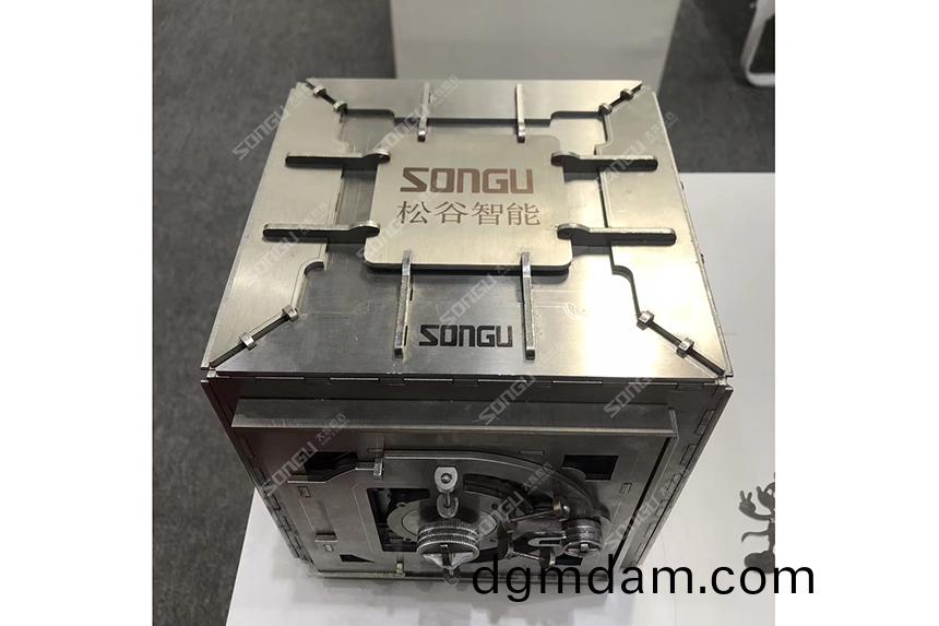 廣東光纖激光切割機 鬆穀光纖激(ji)光(guang)切(qie)割金屬樣品