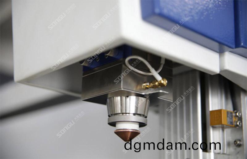 激光(guang)金(jin)屬切割器(qi),激(ji)光金屬切(qie)割器切割