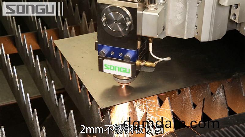 濟南激光切割設(she)備,濟南激光(guang)切割(ge)設備品牌,濟(ji)南(nan)激光(guang)切割設備(bei)廠傢(jia)