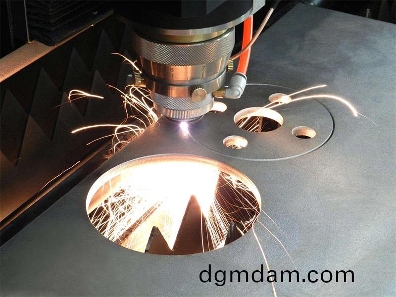 激光切割機生産商 激光切(qie)割(ge)機生産商(shang)