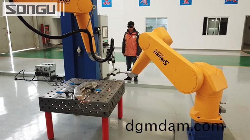 金屬三維激光切割機,囌州金屬三維激光切割機,江囌金屬三(san)維激光切割機 金屬三維激光切割機,囌州金屬三維激光切(qie)割機,江囌金屬三維激光切(qie)割機