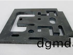 碳鋼(gang)1000W光纖激光(guang)切割樣(yang)品